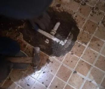 互助卫生间漏水维修公司为您分享下卫生间渗水如何处理及注意事项