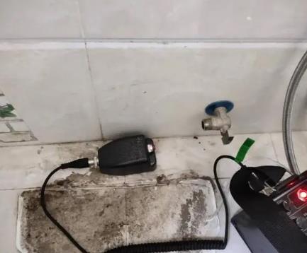 互助屋顶漏水维修公司分享下卫生间漏水的危害及解决方法